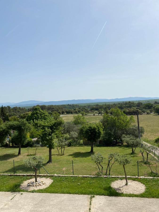 Appartamento Le Refuge Montmeyan Esterno foto